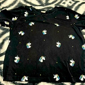 Girls XS unicorn tshirt